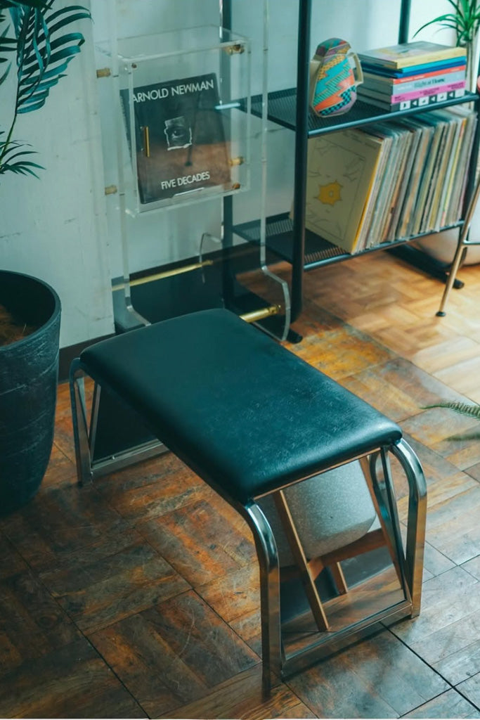 鏡付きスツール