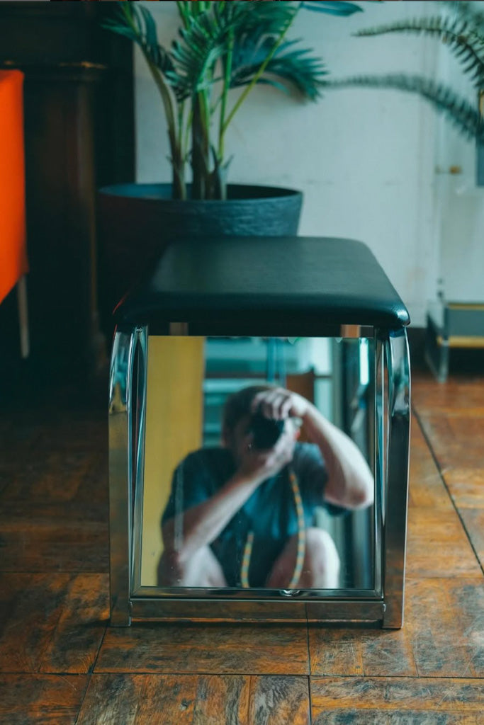 鏡付きスツール