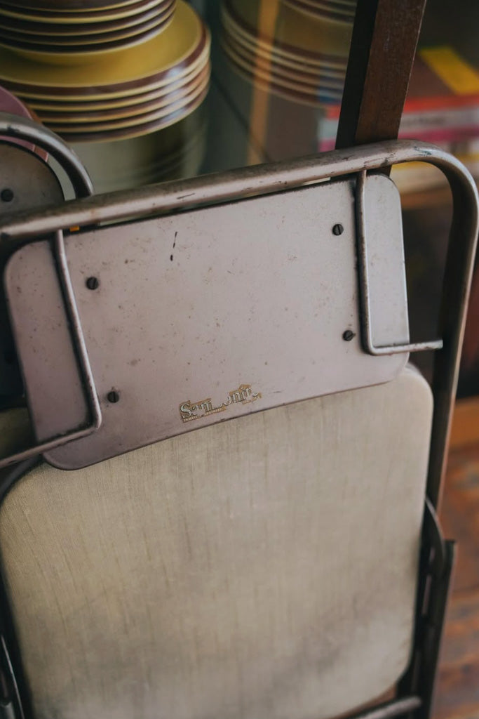 Samsonite 折りたたみ椅子(背もたれ大きい方)