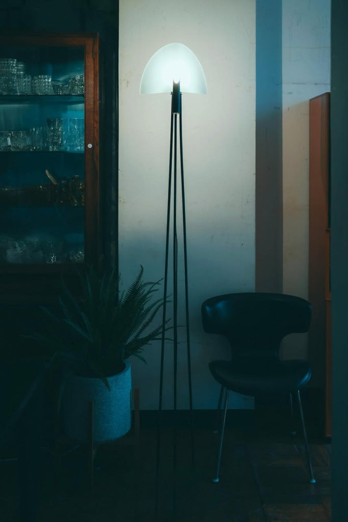 Lumenフロアランプ