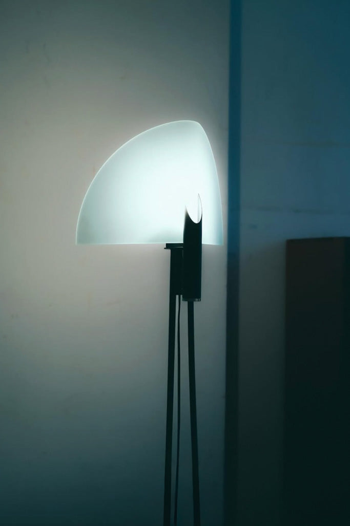 Lumenフロアランプ