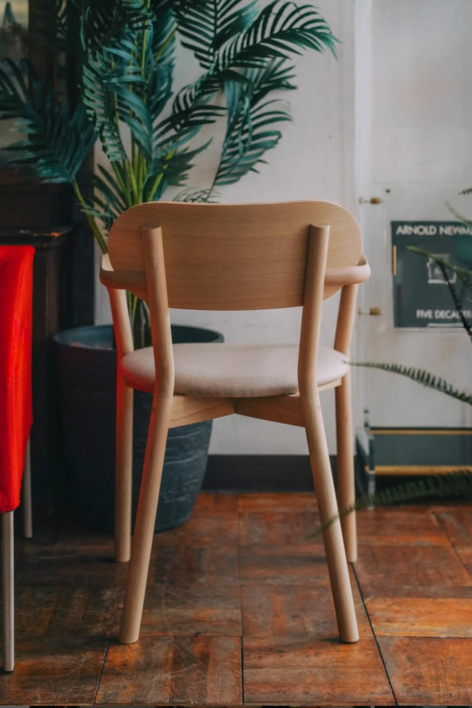 Karimoku New StandardのCastor Armchair Plus Pad(未使用品)