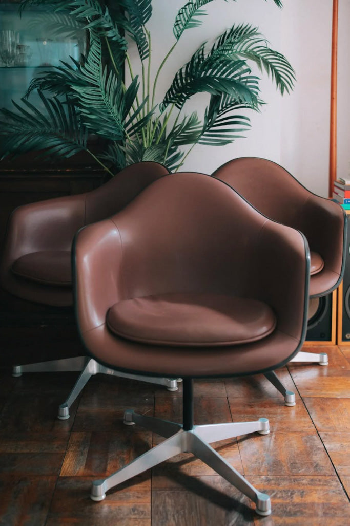 ハーマンミラーアームシェルチェア(シミあり)