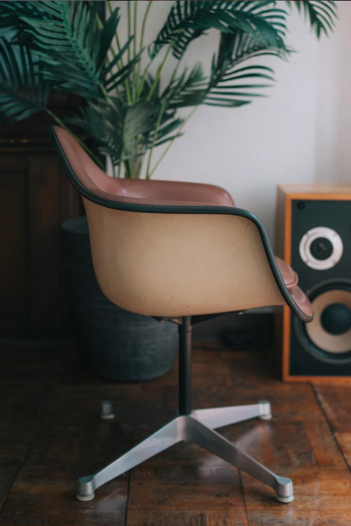 ハーマンミラーアームシェルチェア(シミあり)