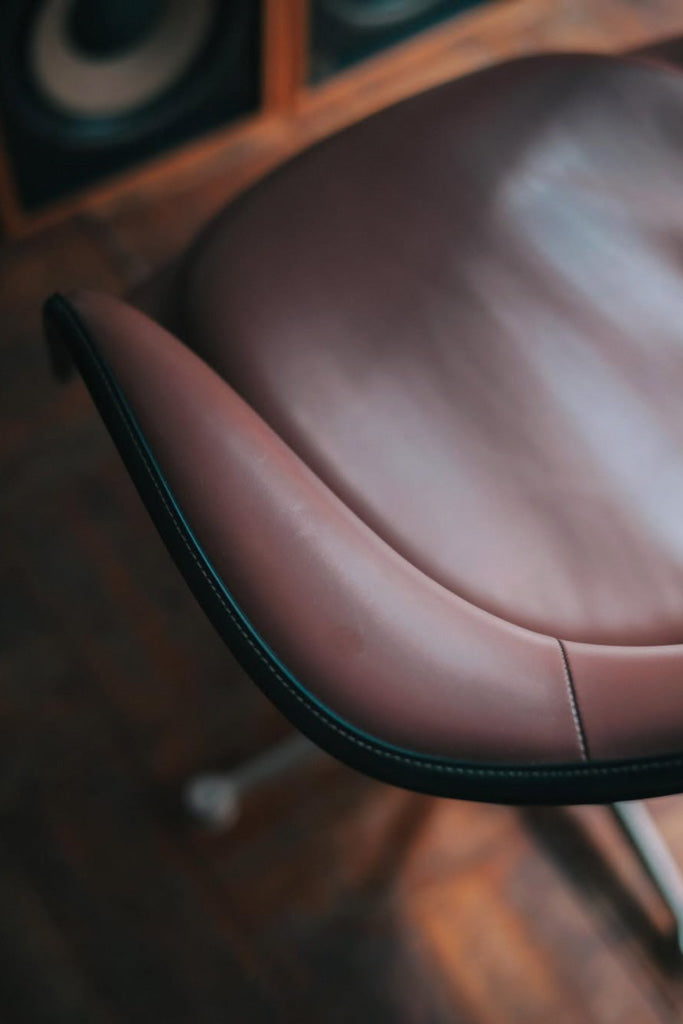 ハーマンミラーアームシェルチェア(シミあり)