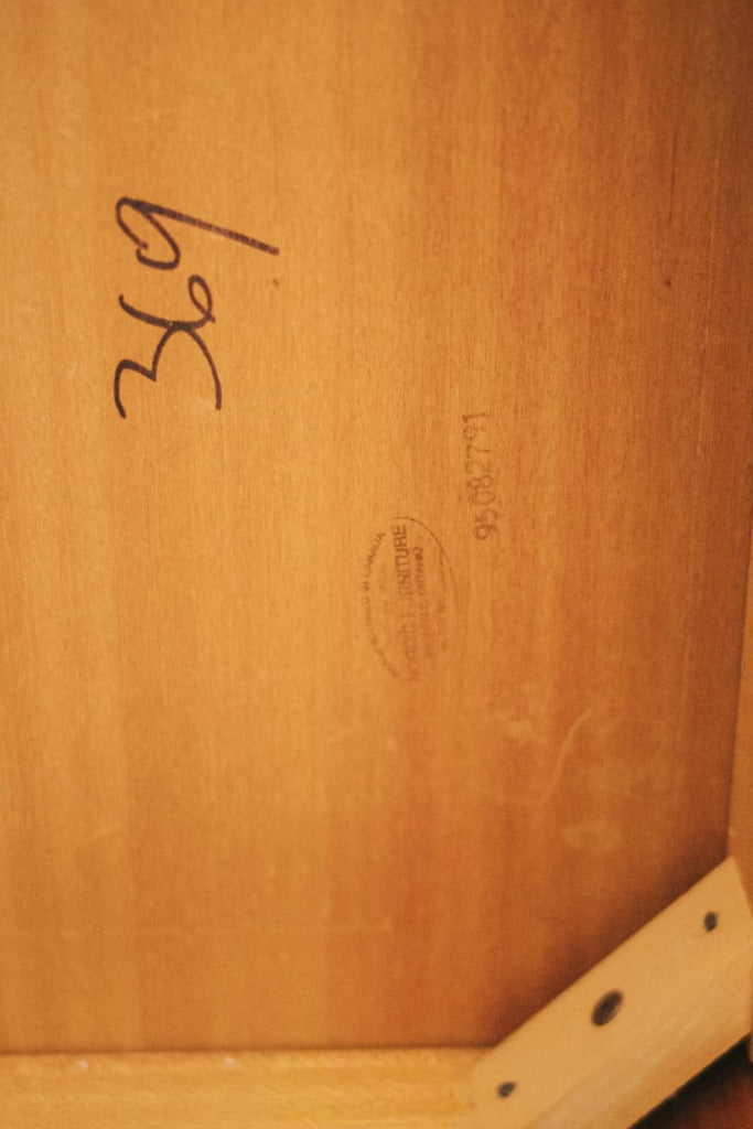 NORDIC FURNITURE社製サイドテーブル