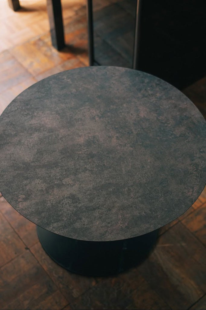 スチール製サイドテーブル