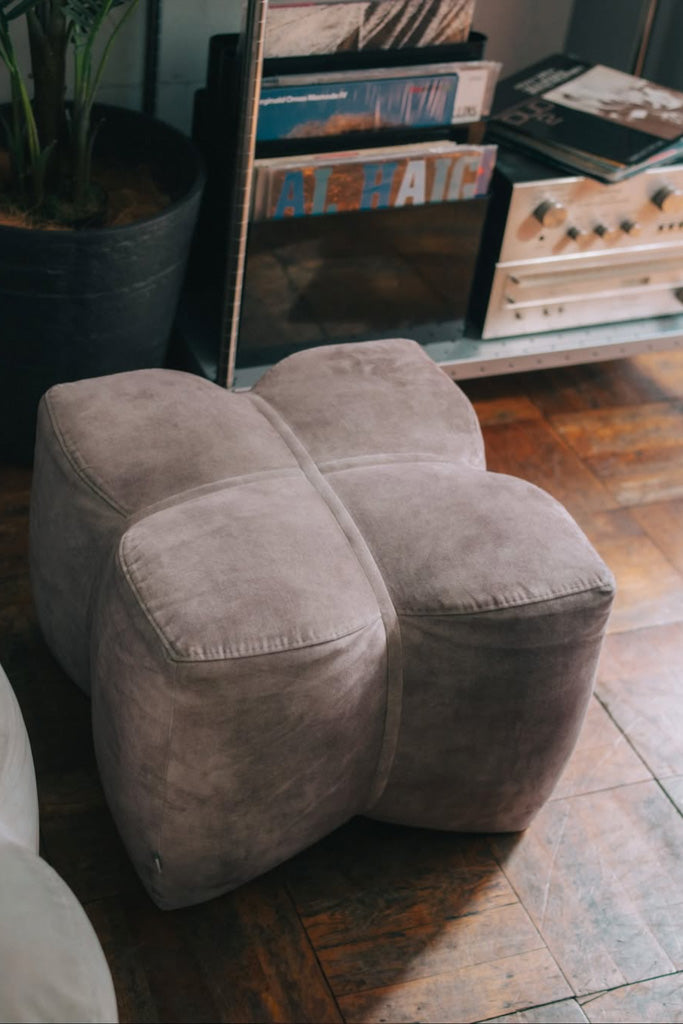 BO CONCEPT NAWABARIクッション(オフホワイト)