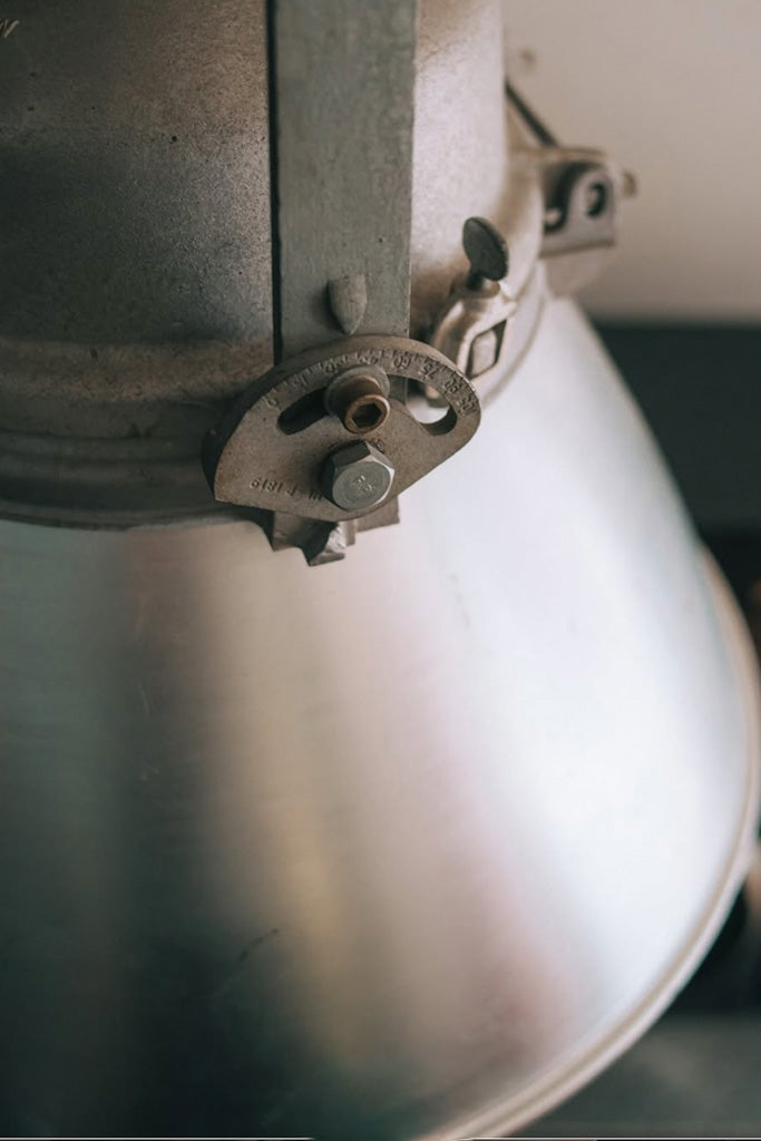 Crouse-Hinds社製インダストリアルランプ