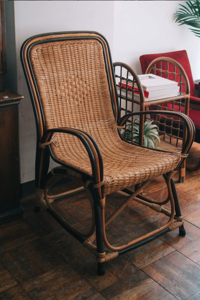 ラタンのアームチェア