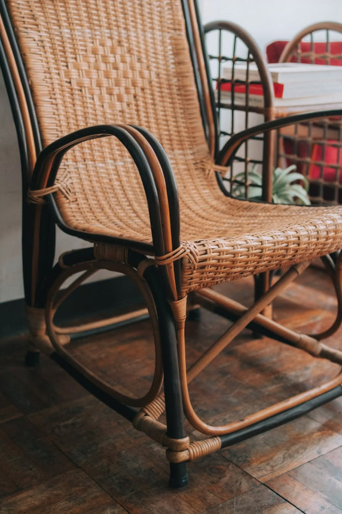 ラタンのアームチェア