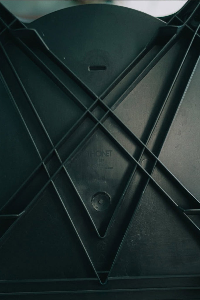 THONET K818チェア