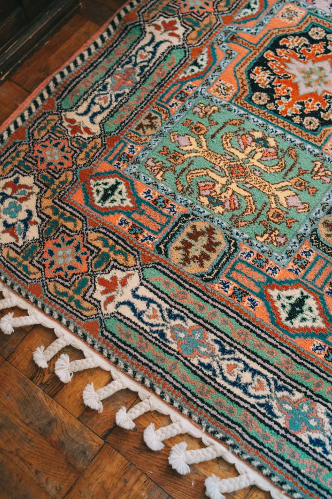 トルコ製手織りラグ