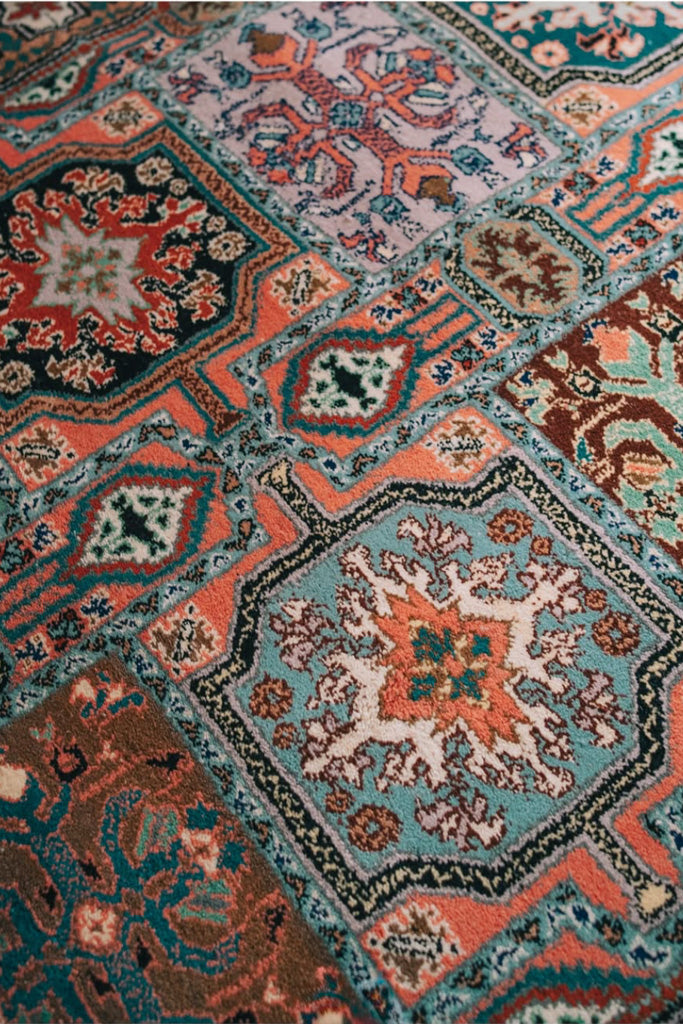 トルコ製手織りラグ