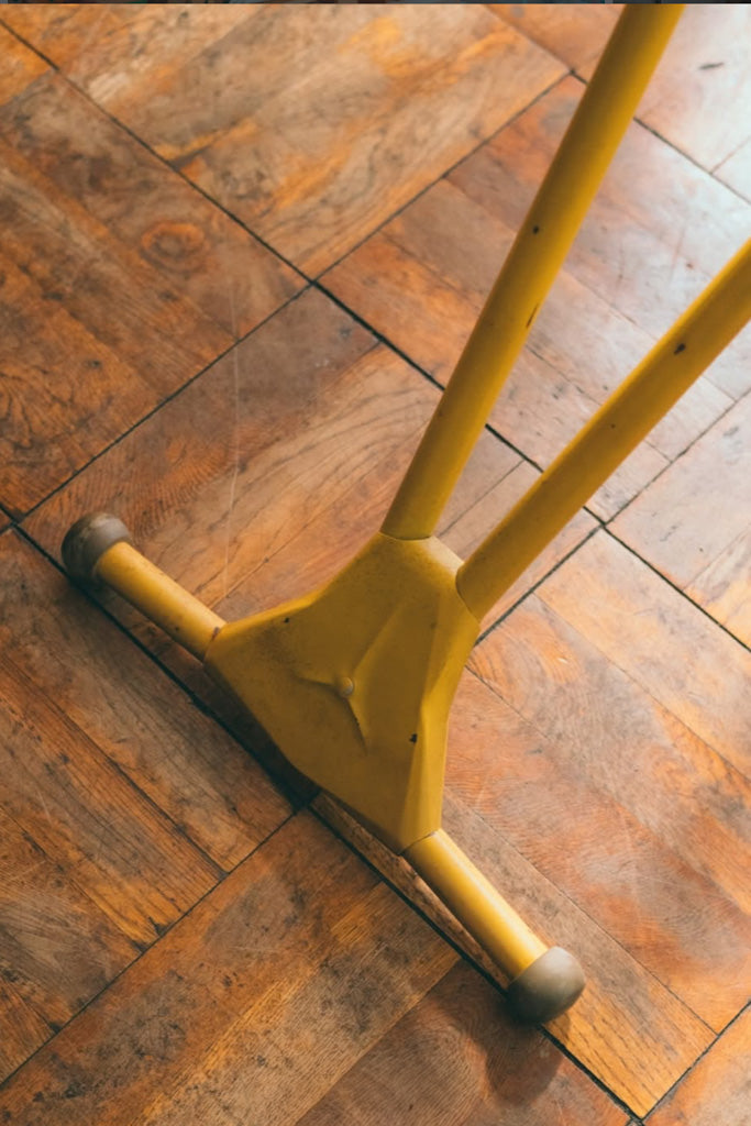 イエロースチール製アイロン台