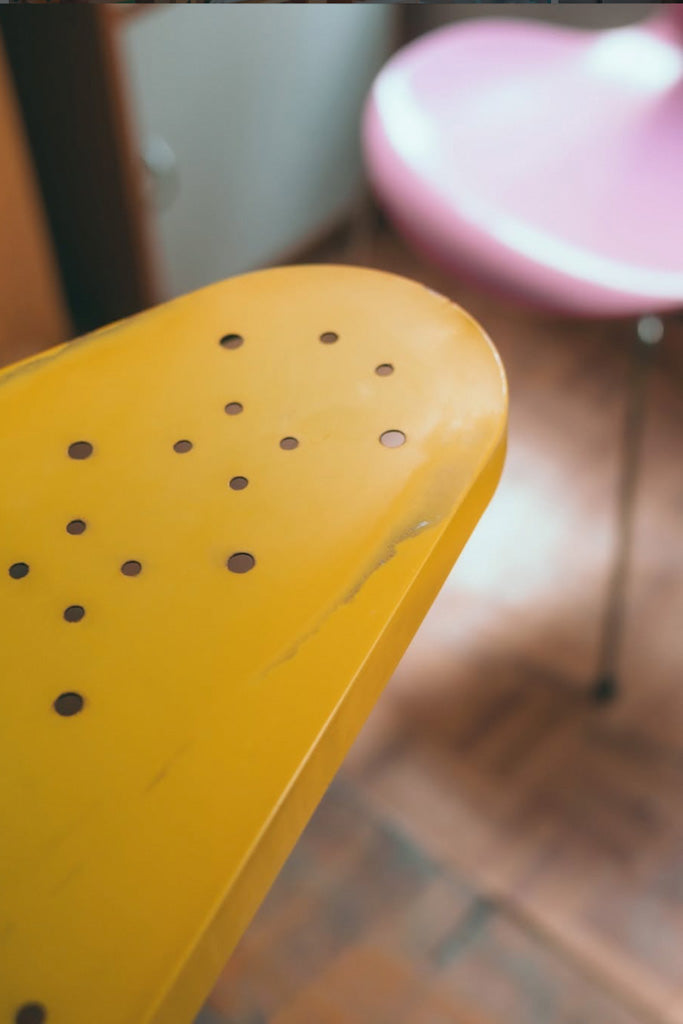 イエロースチール製アイロン台