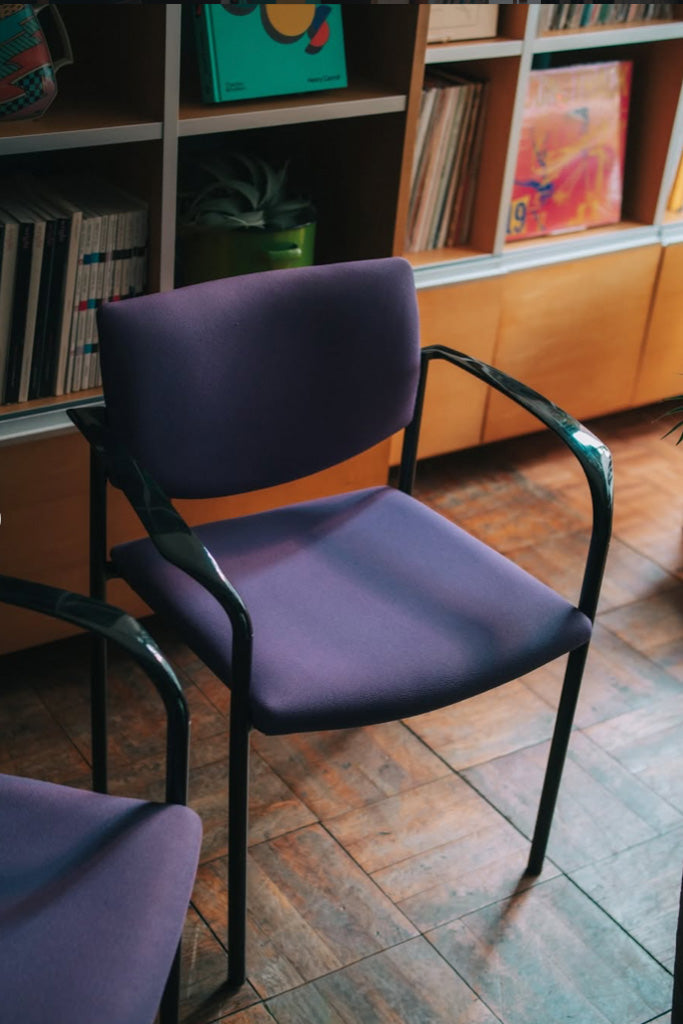 Steelcase スタッキングチェア