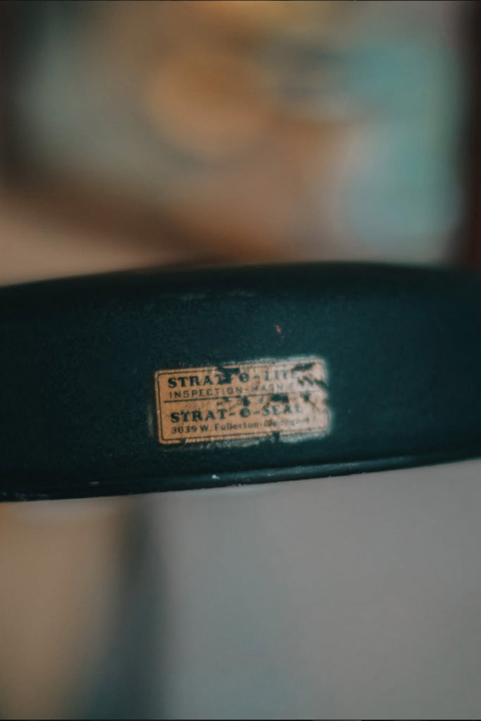 拡大鏡付きデスクランプ