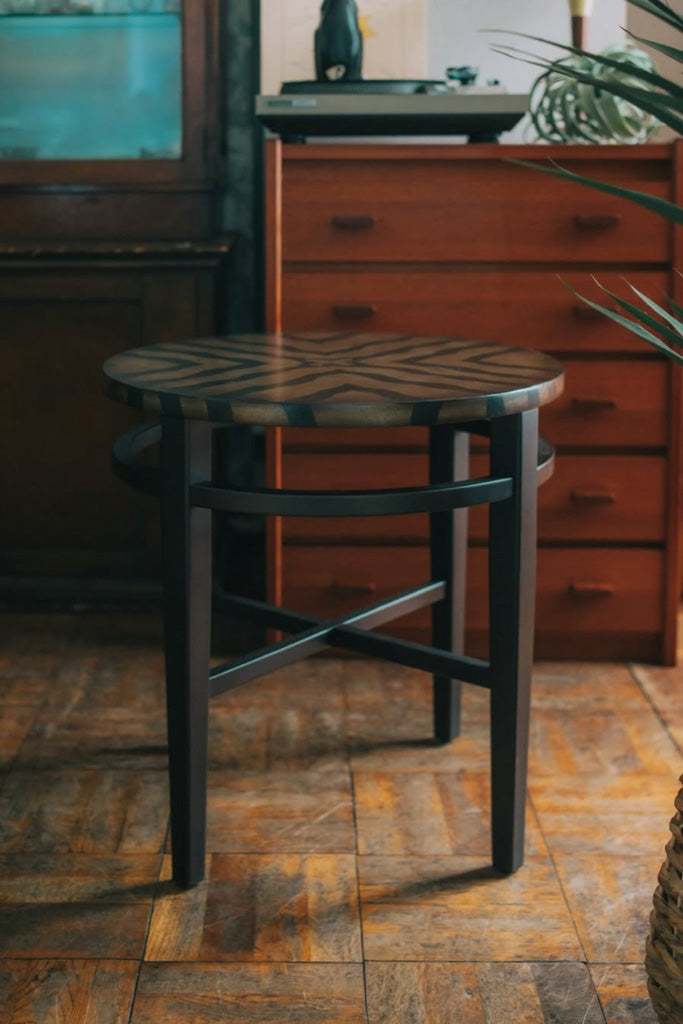 ゼブラ柄サイドテーブル