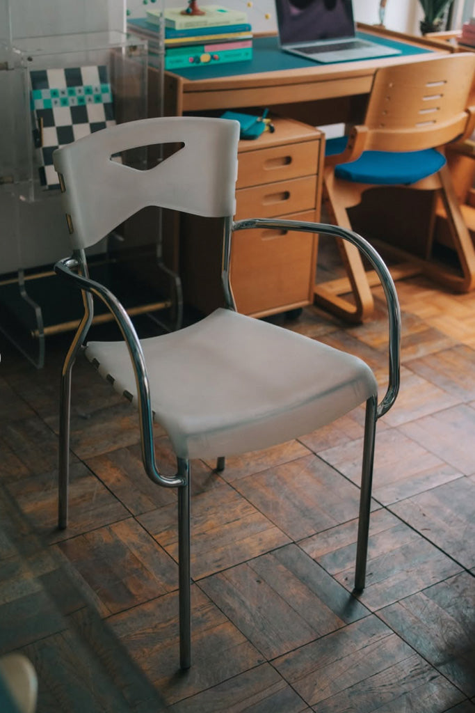 Effezeta MILu' chair(ミルチェア)