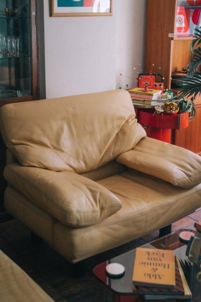 Poltoromec 1Pソファ