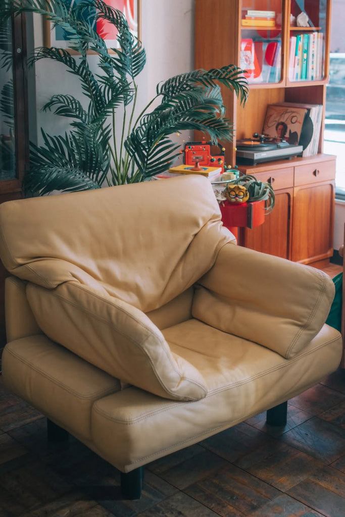 Poltoromec 1Pソファ