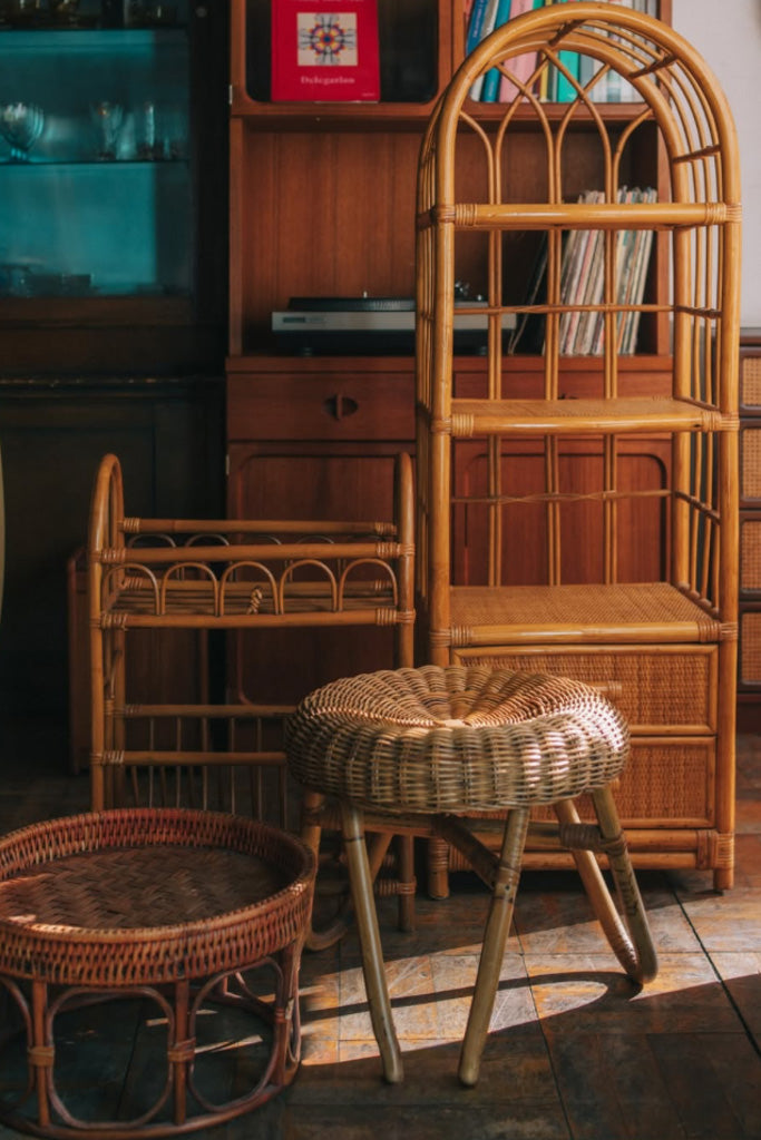 ラタンスツール