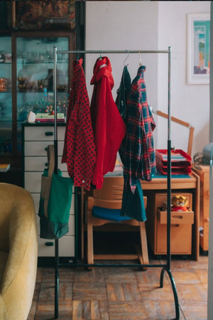 黒ハンガーラック