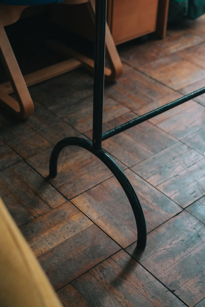 黒ハンガーラック