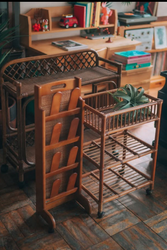 ラタンワイドラック