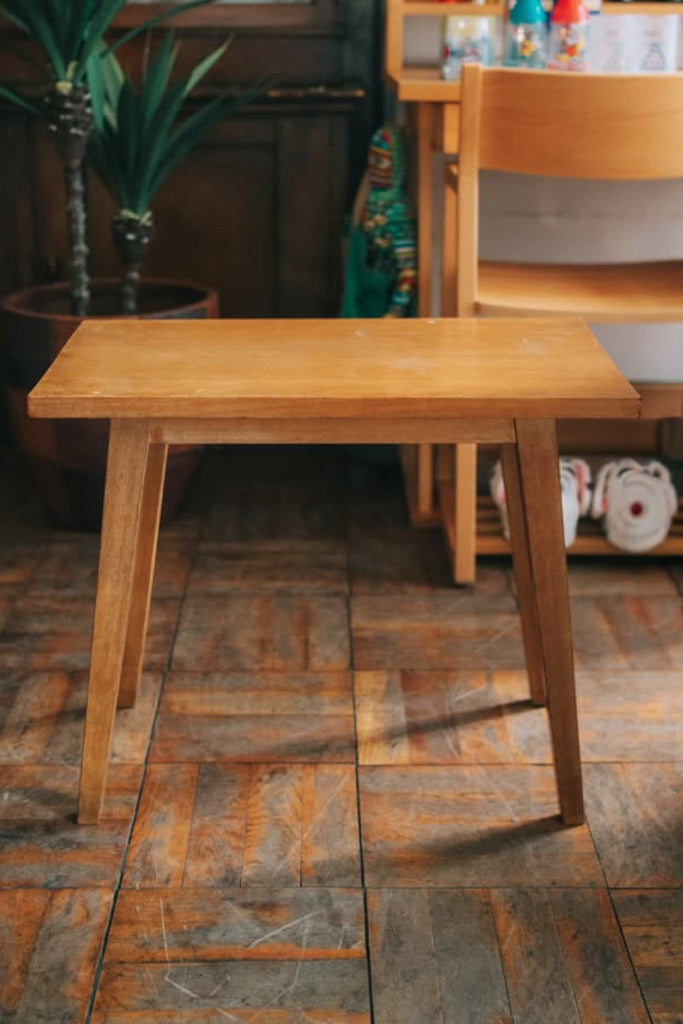 木製サイドテーブル