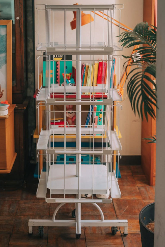 回転ブックディスプレイ