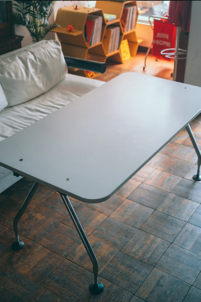 vitra AD-HOCテーブル