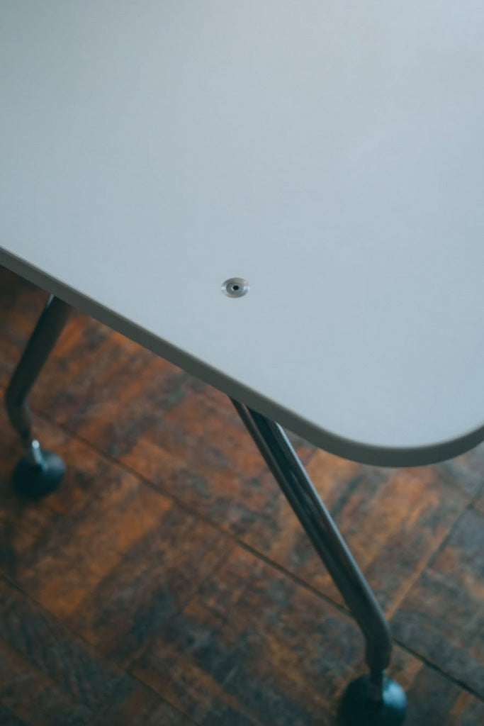 vitra AD-HOCテーブル