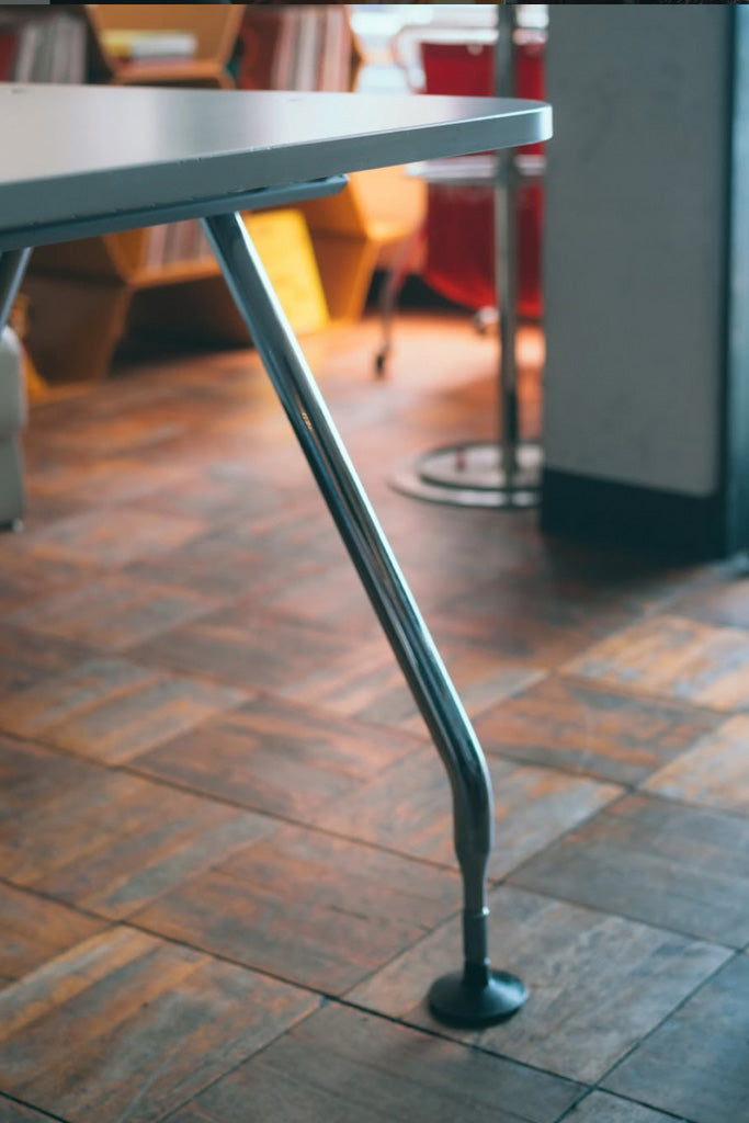 vitra AD-HOCテーブル