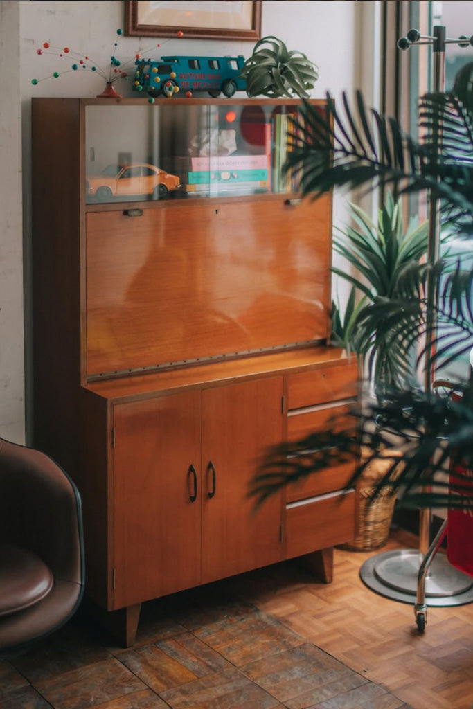 チーク材ライティングビューロー