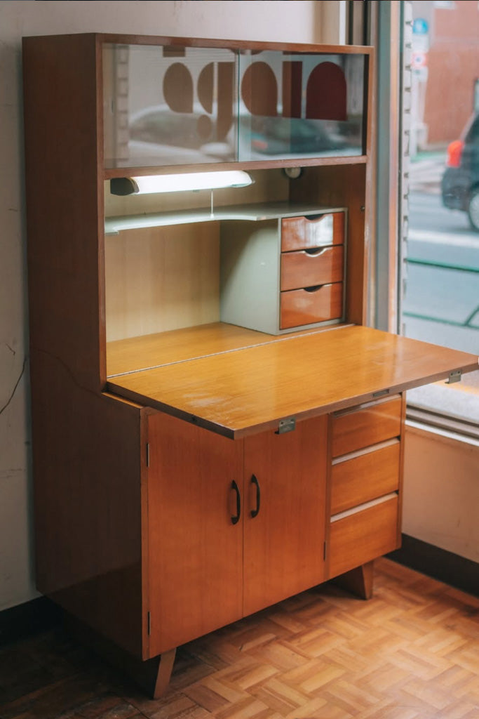 チーク材ライティングビューロー