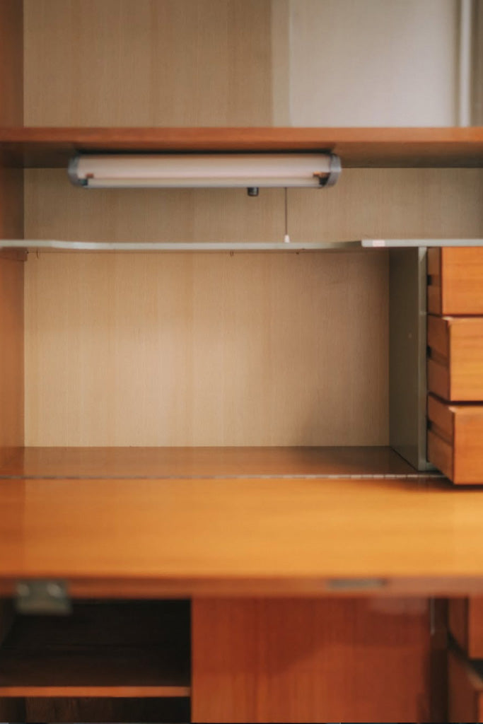 チーク材ライティングビューロー