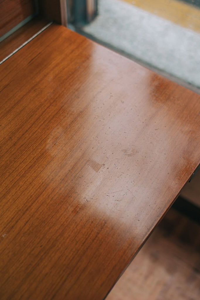 チーク材ライティングビューロー