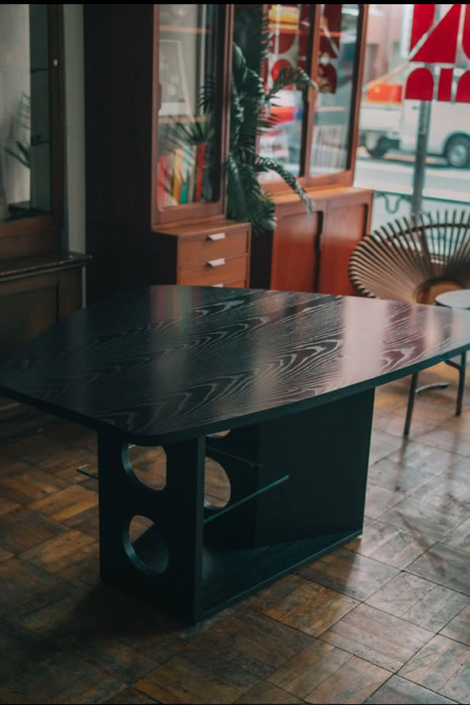 TECTA M21-1 テーブル