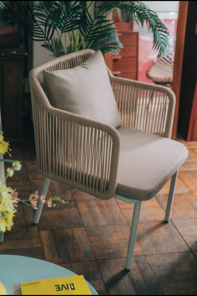 NUPLACE ガーデンチェア