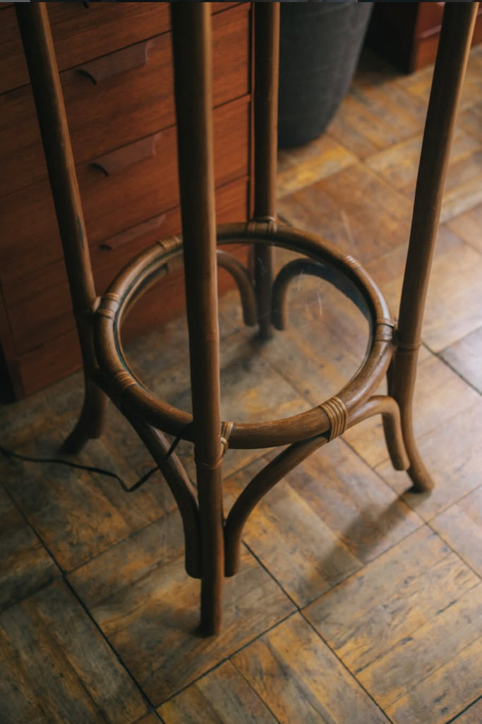 ラタンフロアライト