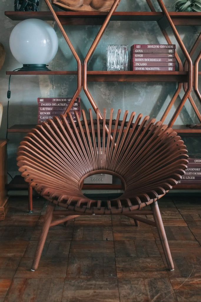 IRIS CHAIR