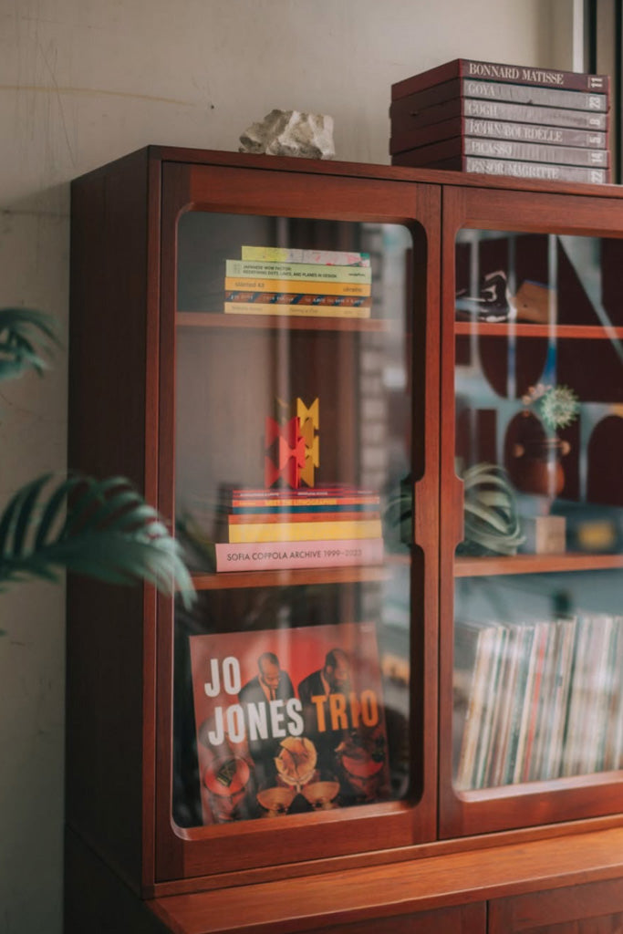 Karl Andersson & Sönerチークキャビネット