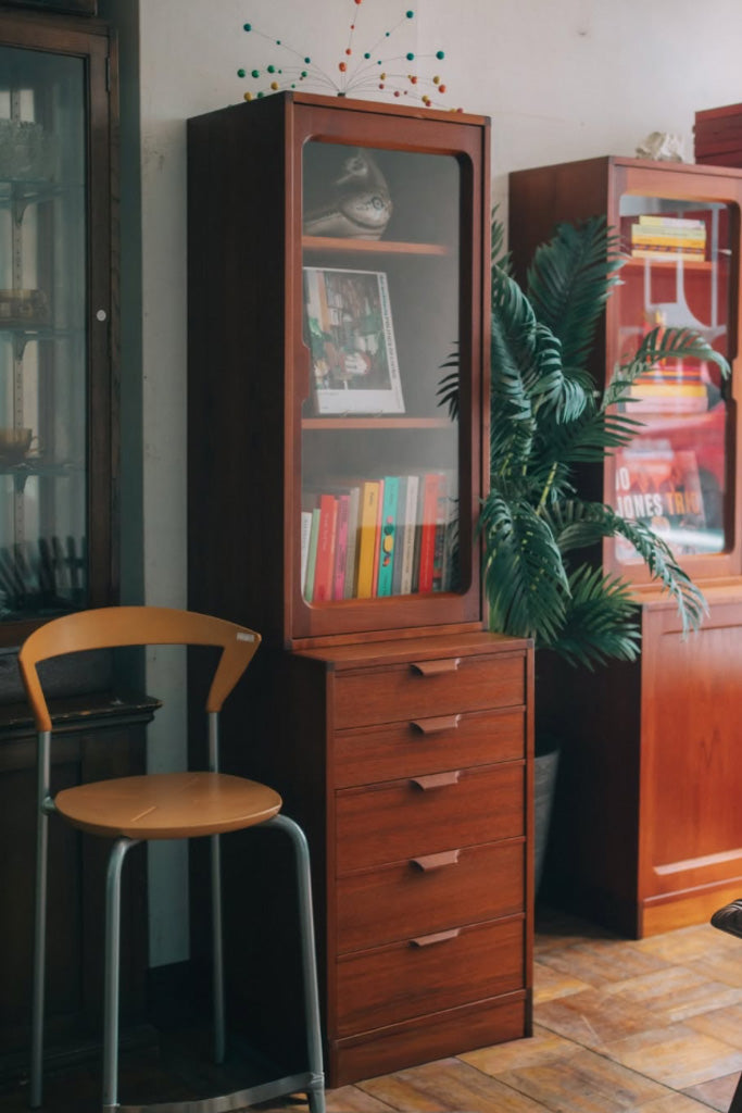 Karl Andersson & Sönerチーク材細長いキャビネット