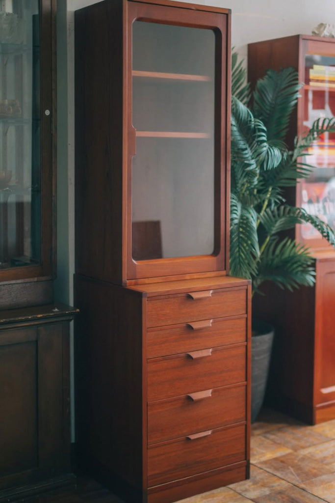 Karl Andersson & Sönerチーク材細長いキャビネット