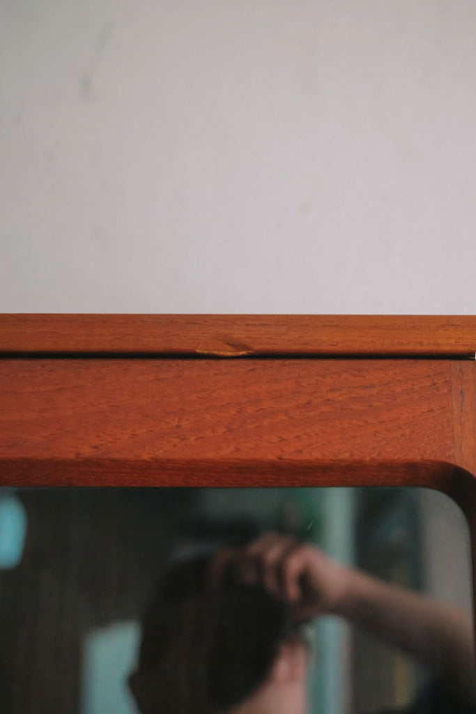 Karl Andersson & Sönerチーク材細長いキャビネット