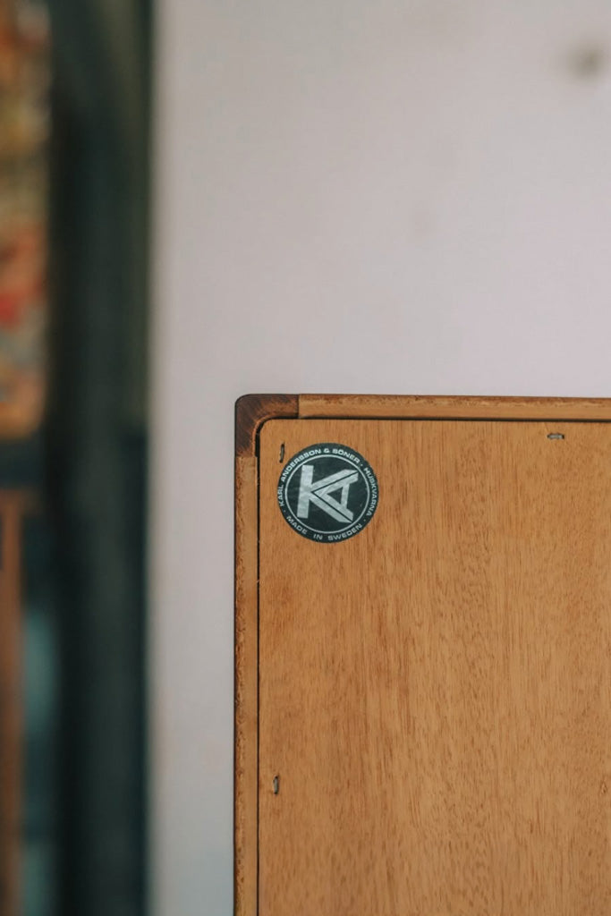 Karl Andersson & Sönerチーク材細長いキャビネット