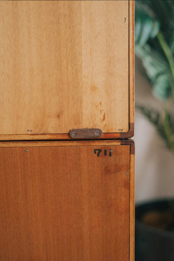 Karl Andersson & Sönerチーク材細長いキャビネット