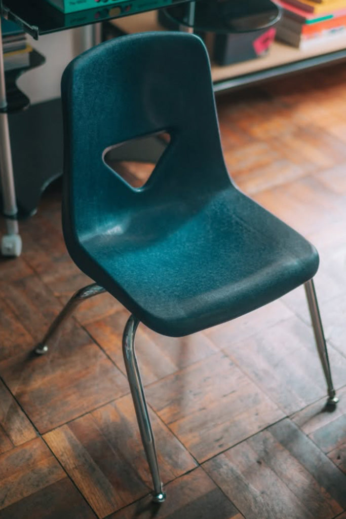 VIRCO スタッキングチェア